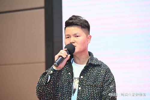 重磅！蓝博旺铝业2024年会盛典暨新品垭口套发布会(图4)