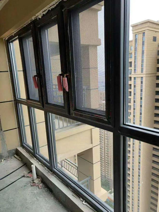 断桥铝不如系统窗好?听完10年装修老师傅一说我果断选断桥铝!(图11) 断桥铝不如系统窗好?听完10年装修老师傅一说我果断选断桥铝!(图11)