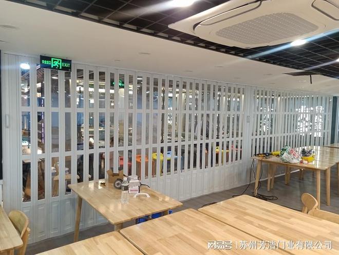 PVC折叠门隐形折叠门透明亚克力(图2) PVC折叠门隐形折叠门透明亚克力(图2)